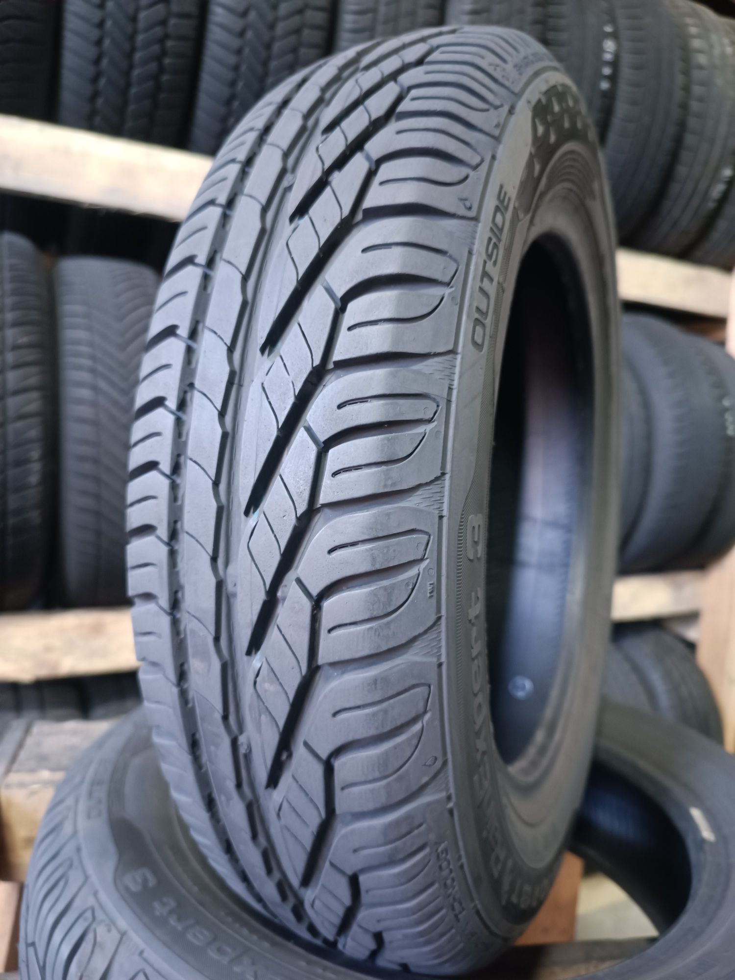 Майже нові літні шини UNIROYAL 145/70 R13 резина Р13