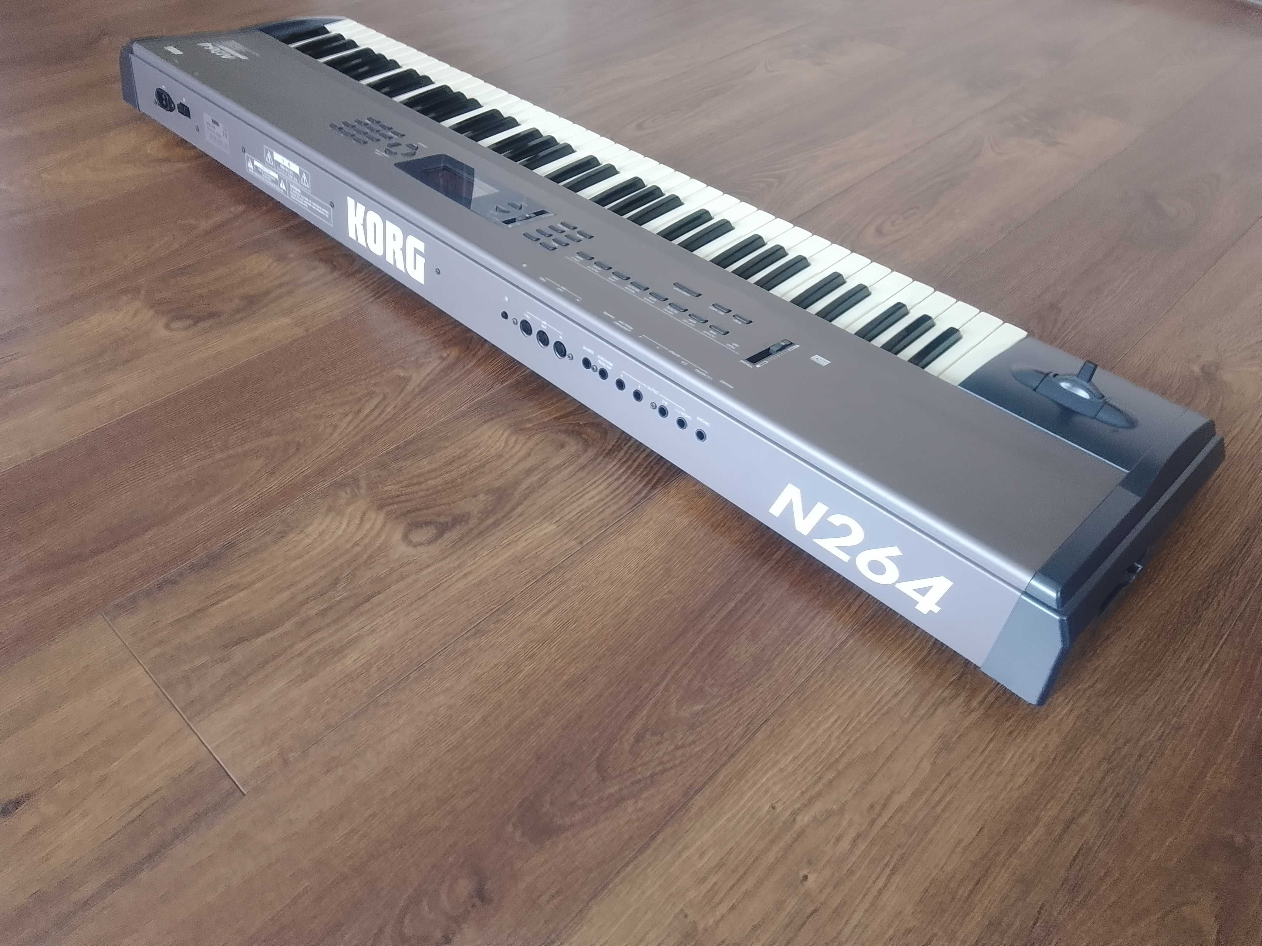 Korg N264 plus hardcase