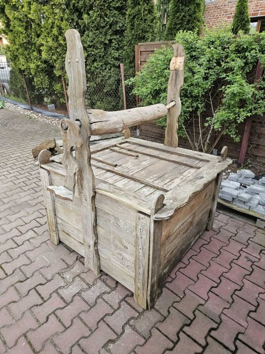 Zabudowa studni drewniana