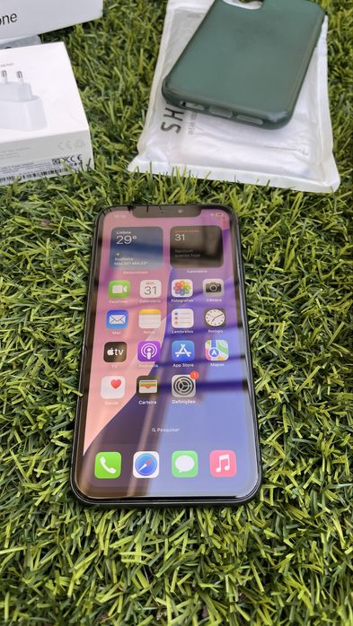 iPhone 11 64GB Preto - Bateria 100% - Caixa + Acessórios