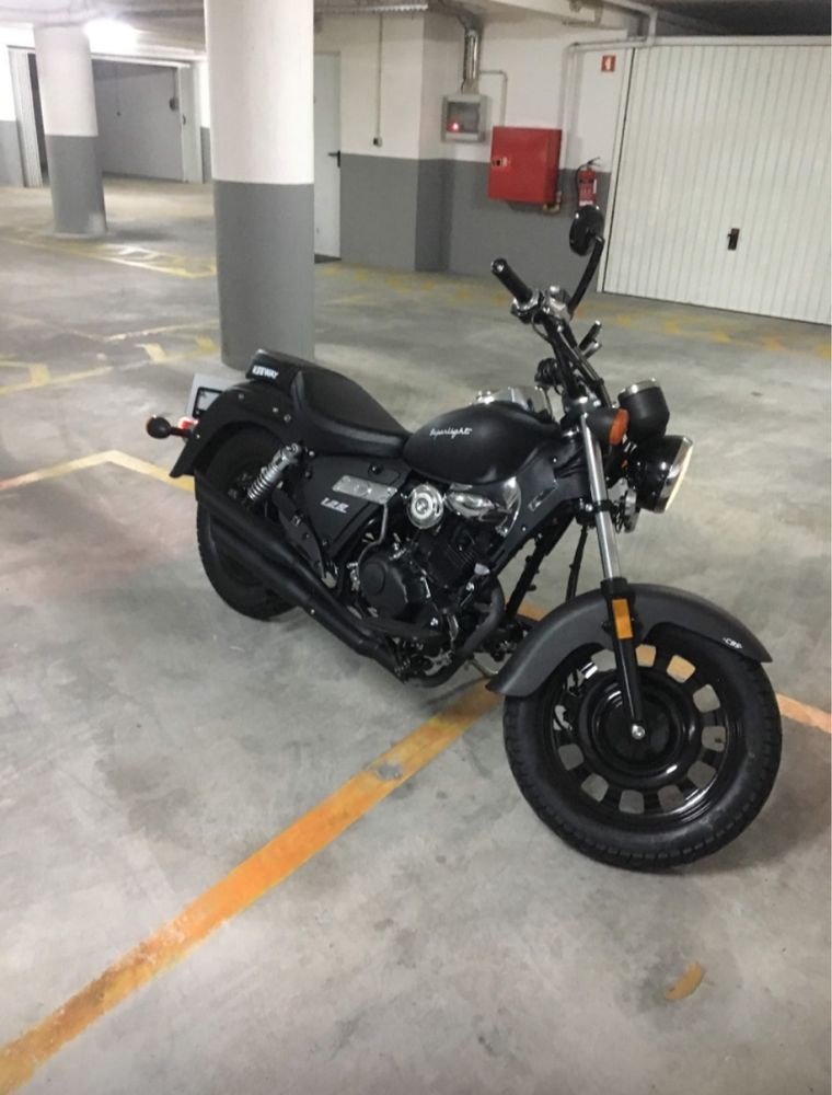 Keeway Superlight 125