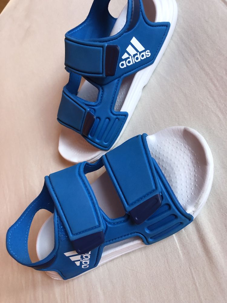 Sandalki adidas 31