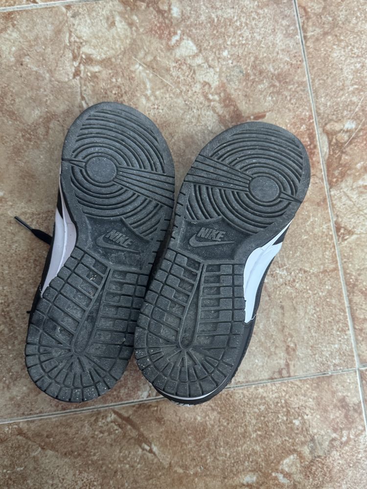 Nike panda low 41 novinho em folha -URGENTE