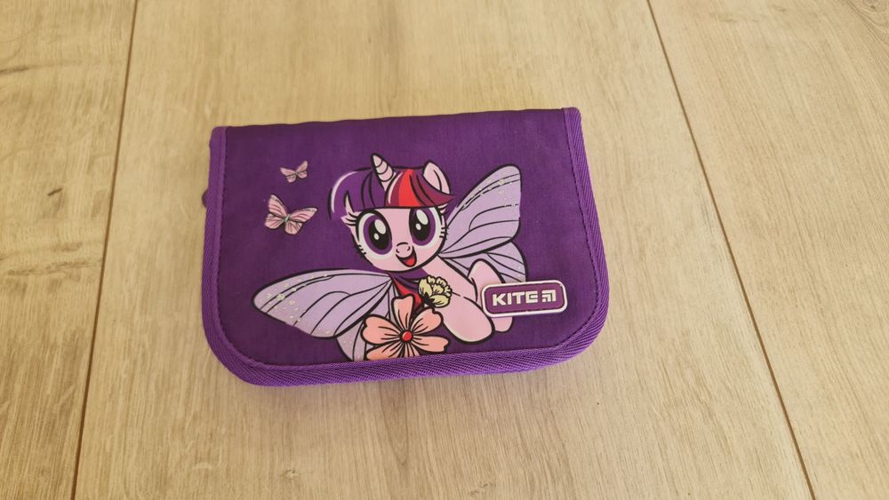 Шкільний рюкзак KITE, пенал, сумка, папка, фартушок