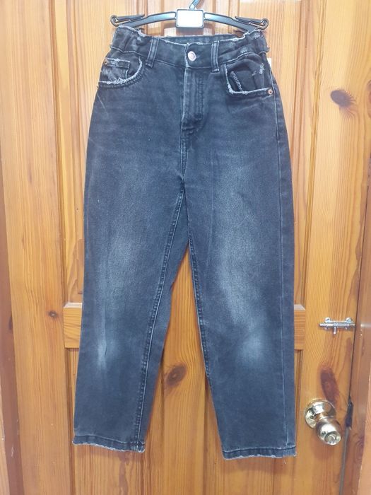 Джинси від Zara .