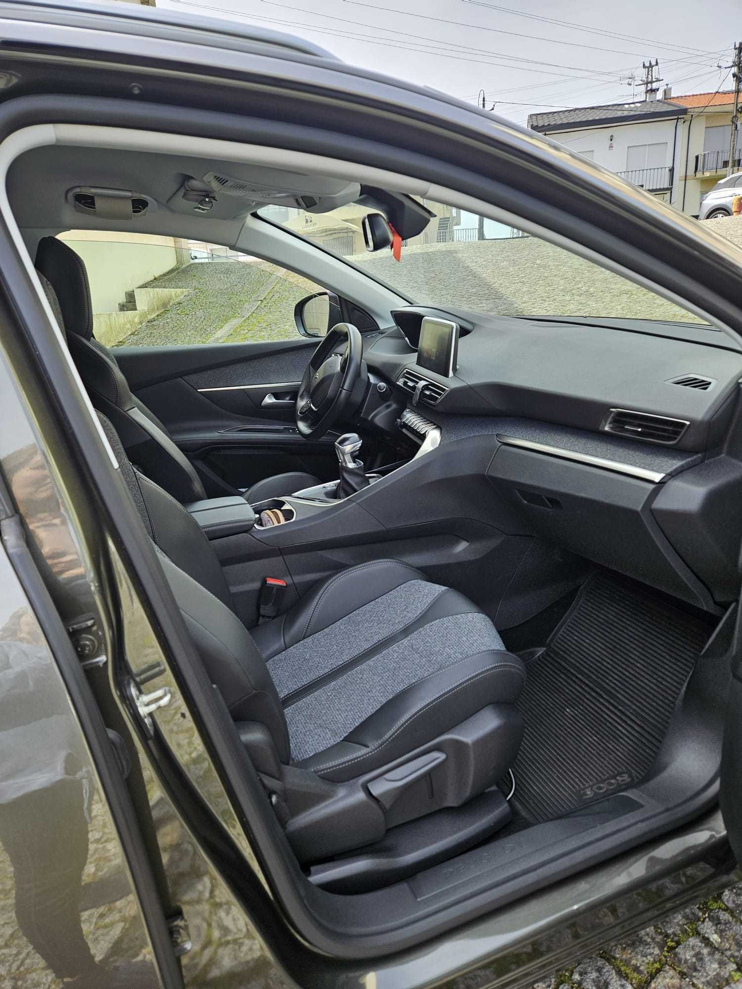Peugeot 3008 1.2 PureTech Allure Pack