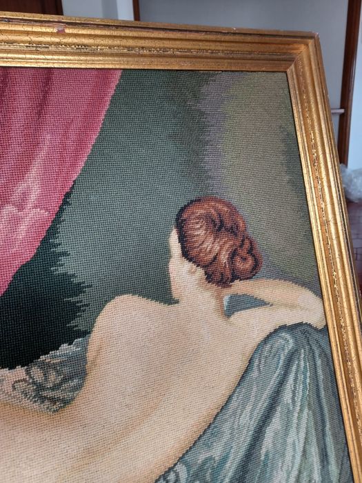 Quadro com bordado da ilha da Madeira e moldura em madeira