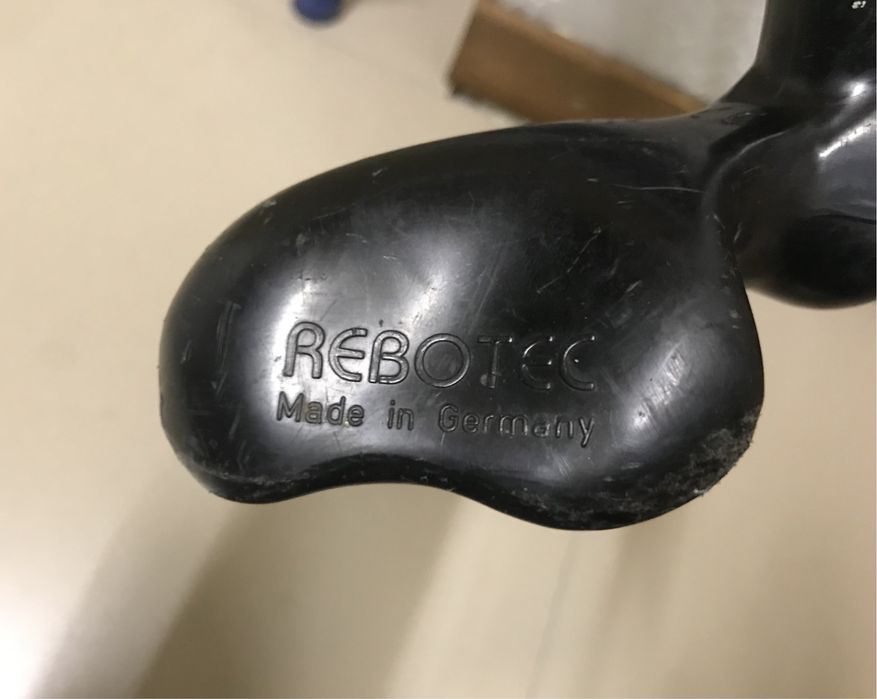 Тростина під праву долоню