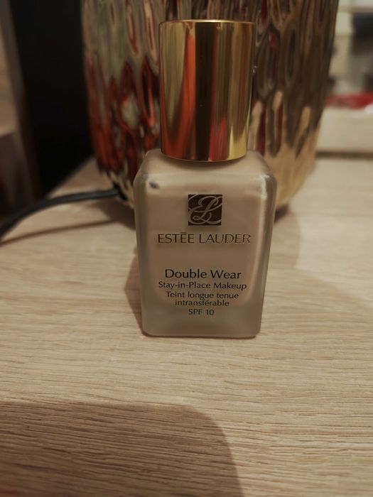 Podkład Estee lauder