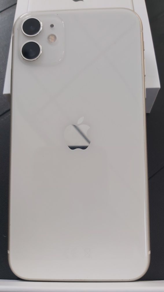 IPhone 11, 64gb, biały.