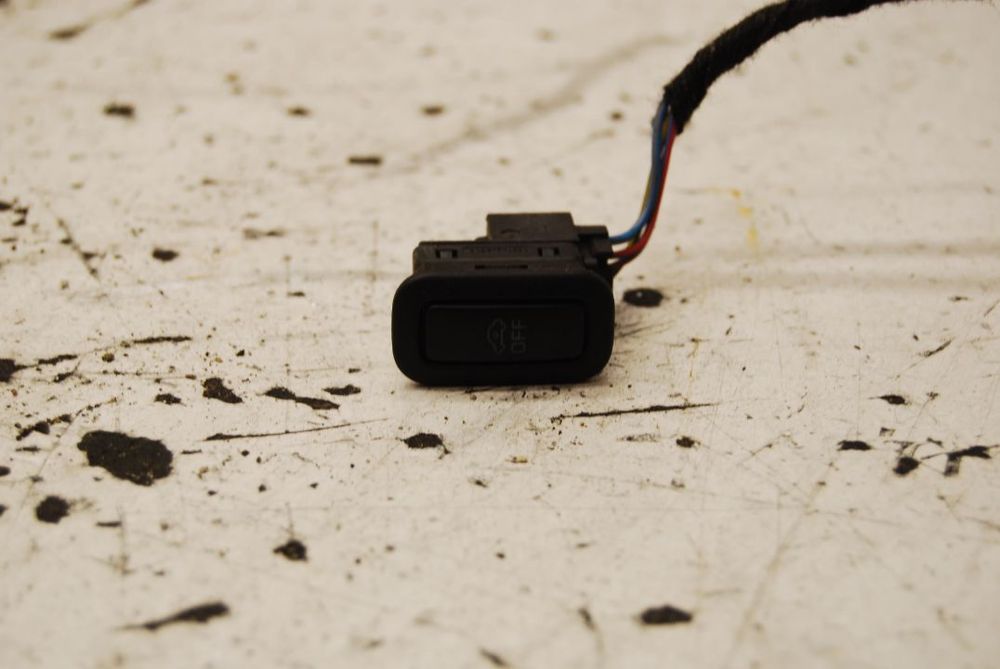 PRZYCISK ALARMU 6Q0962109A VW AUDI SEAT SKODA 6Q0962109B