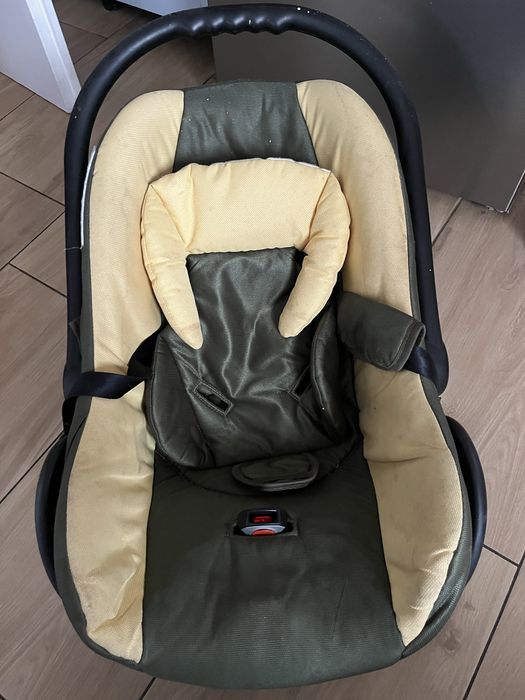 Fotelik samochodowy / nosidełko