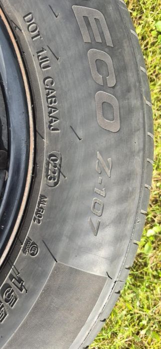 Opony 13" dwa komplety
