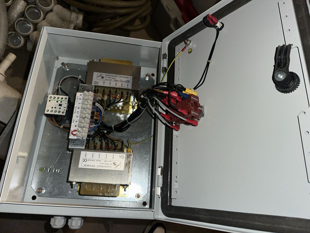 Regulator transformatorowy nowy Stc-4-40L40