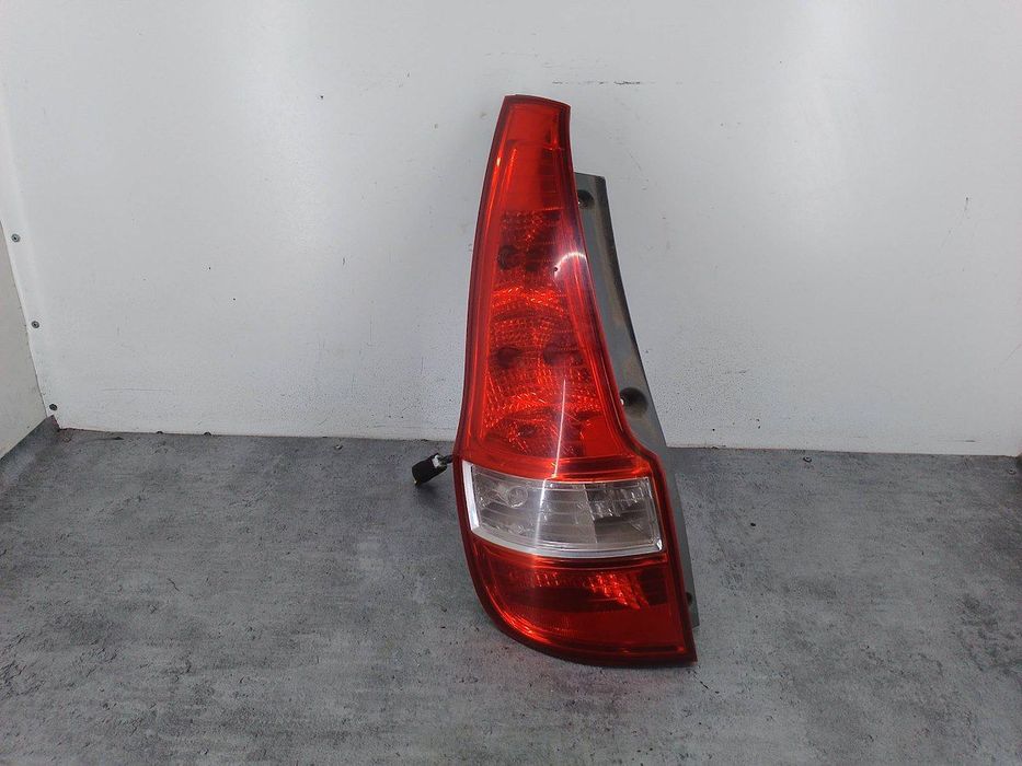 LAMPA TYLNA LEWA HYUNDAI I30 I CW FL 92401-2R1 KOMBI