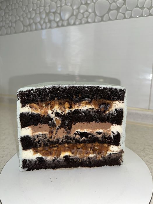 Торт Снікерс Хмельницький