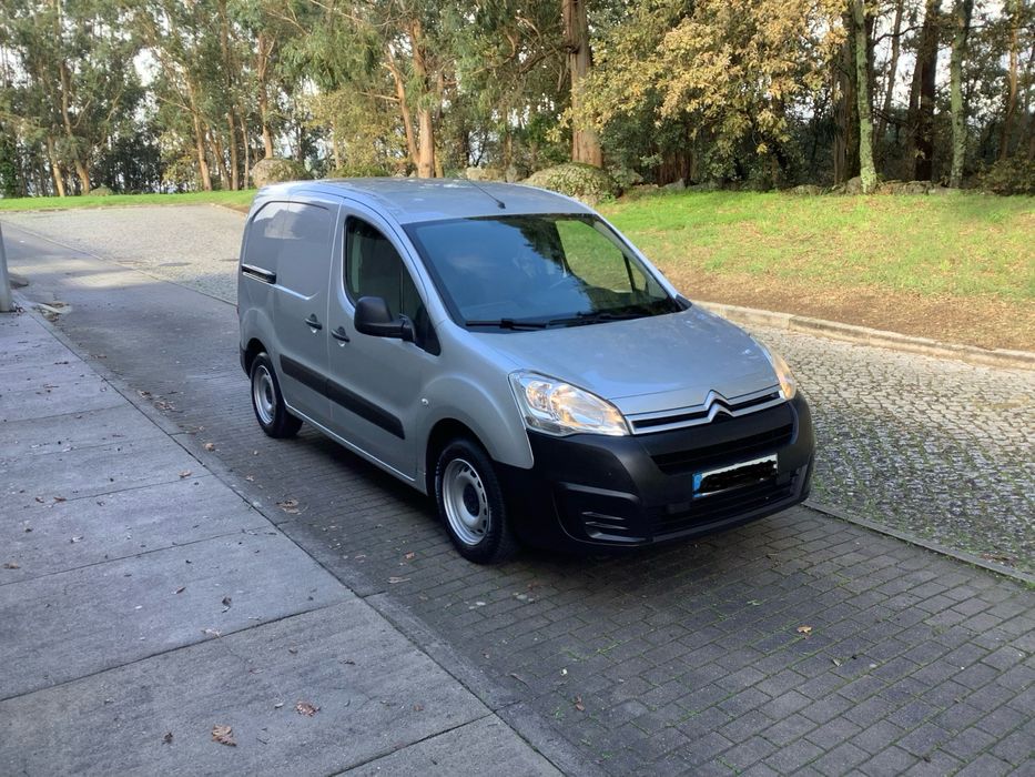 Berlingo 1.6 HDI 100 CV Cinza Prata 2017 Impecável