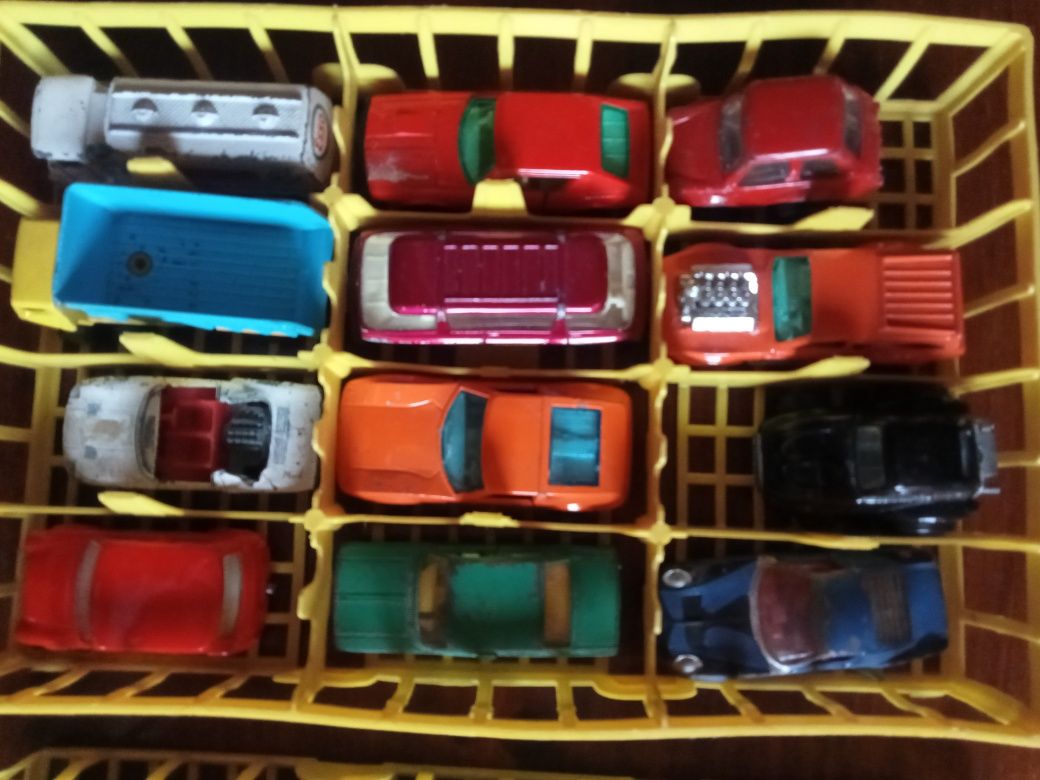 Auto Matchbox Siku Majorette Corgi Dinky toy Resoraki lata 1960-80 XXw