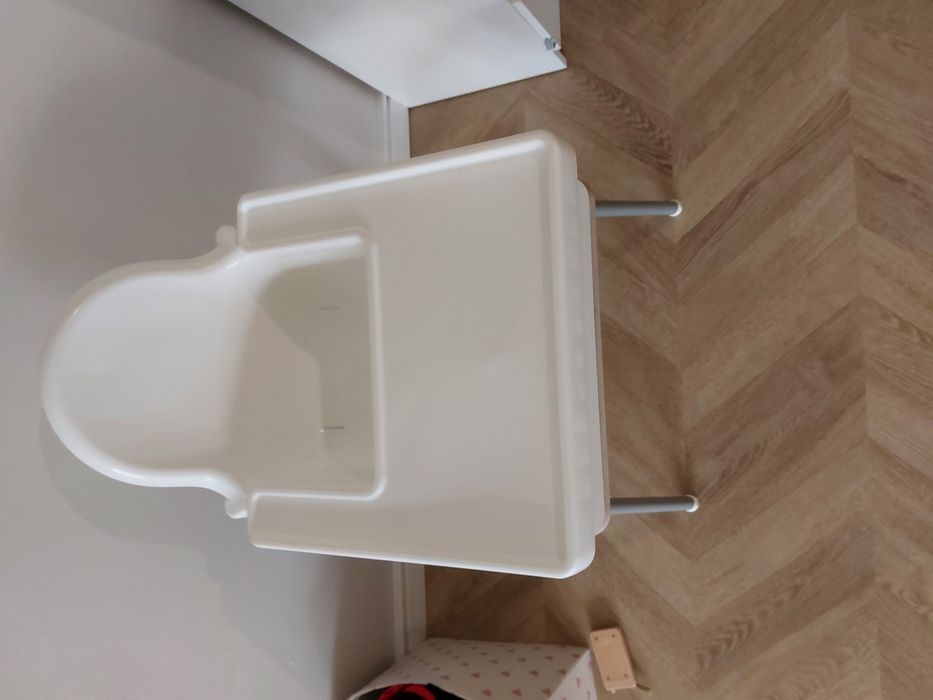 Krzesełko do karmienia Ikea Antilop z podnóżkiem