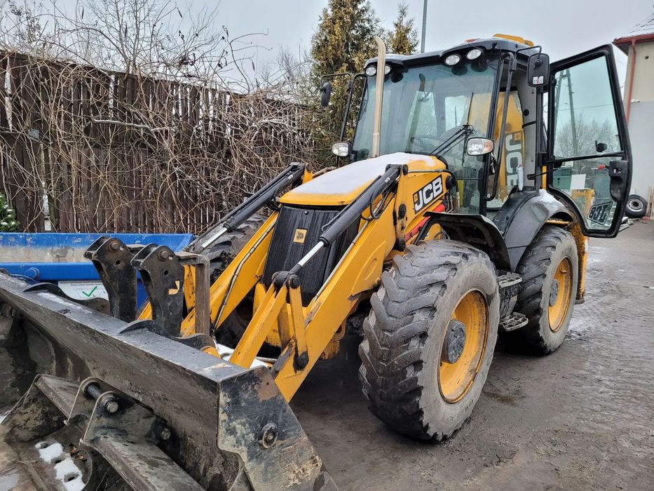 JCB 4CX AEC  Syndyk sprzeda KOPARKO-ŁADOWARKA JCB 4CX P/100