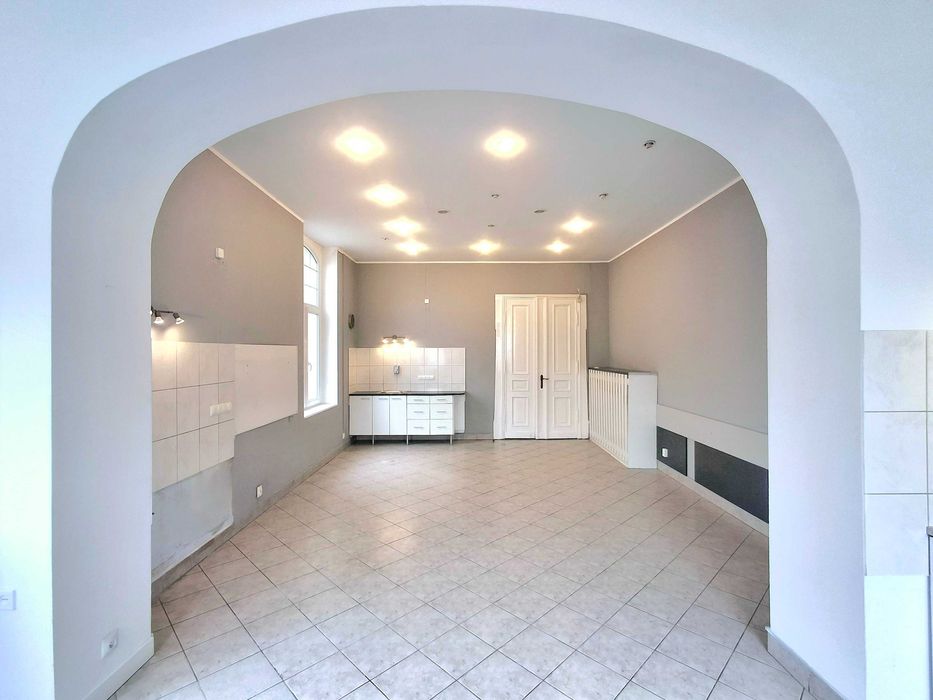 Lokal usługowy 52m2 Most Teatralny Roosevelta 10 - do wynajęcia.