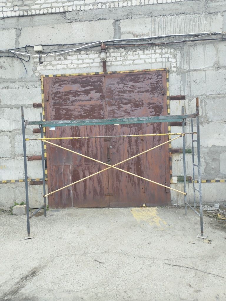 Продам строительные леса.