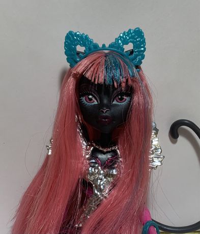 Кукла Monster High Catty Noir Boo York
