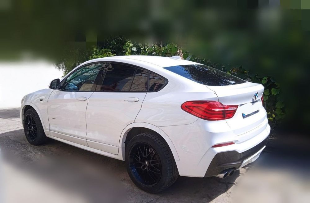 BMW X4 28i 2016 року