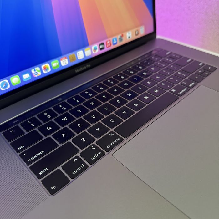 MacBook Pro 15 Core i9, 32Gb топ комплектація!