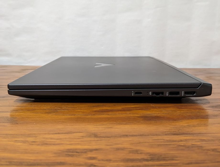 HP Victus 15 RTX4060 R7 8845HS 16RAM 1TB ssd