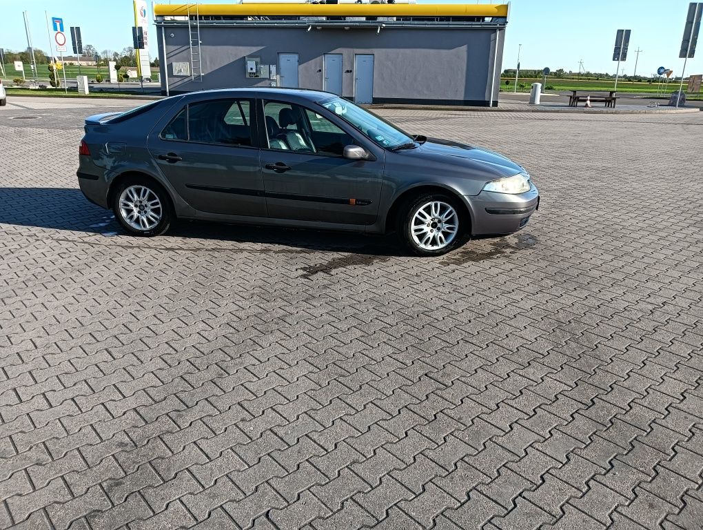 Sprzedam samochód Renault Laguna 2 porszę o uważne czytanie opisu.