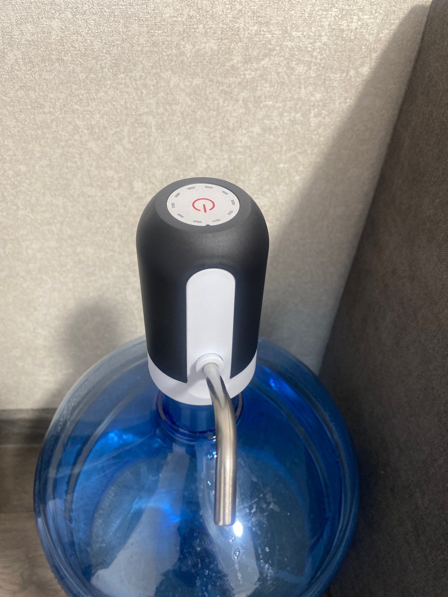 Сенсорная электронная помпа насос для воды на кулер диспенсер воды H2O