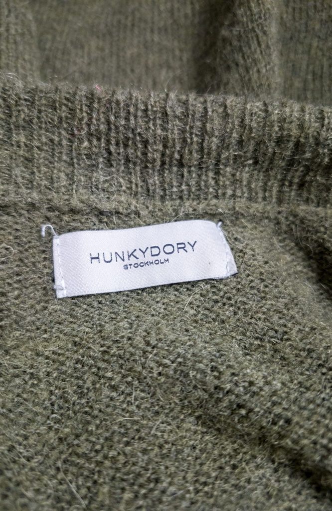 Oversaizowy oliwkowy sweter Hunkydory Stocholm 52% wełna 20% alpaka