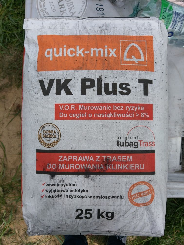 Zaprawa do murowania Quick-mix CZARNA vk T plus