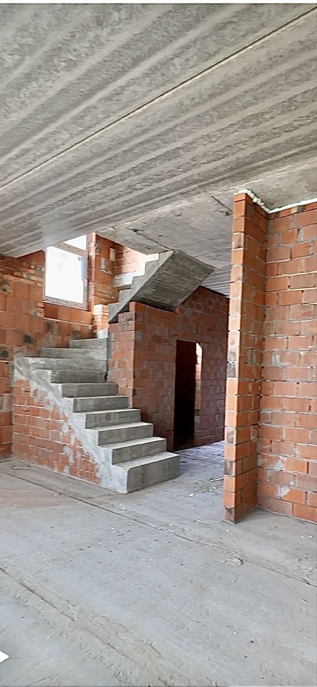 Дуплекс 125м2+ підвал 60м2, 4 сотки, біля Києва. Є газ! Без комісії!