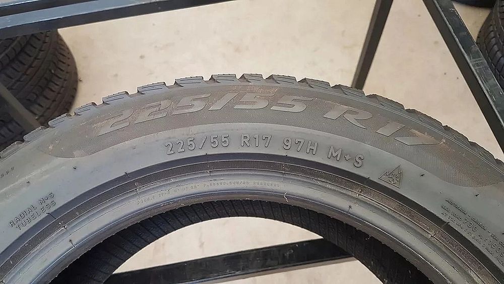 Pirelli Sottozero 3 Rsc 225/55/17 2017rok 97H 7,4mm (749)