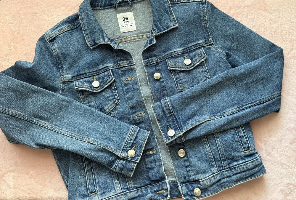 Джинсовка жіноча