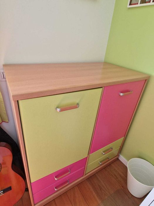 Cómoda - verde e rosa - Criança - Muito bom estado