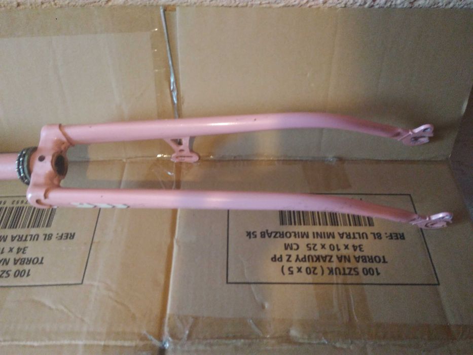 Widelec 1 cal, miejski, szosowy na koło 28 cali.