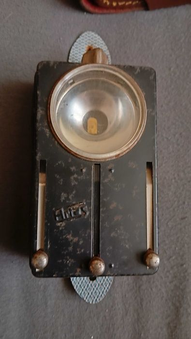 Zabytkowa latarka Wermachtu