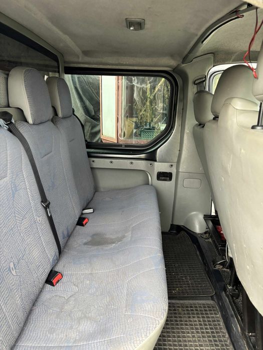Renault Trafic long 6 osobowy