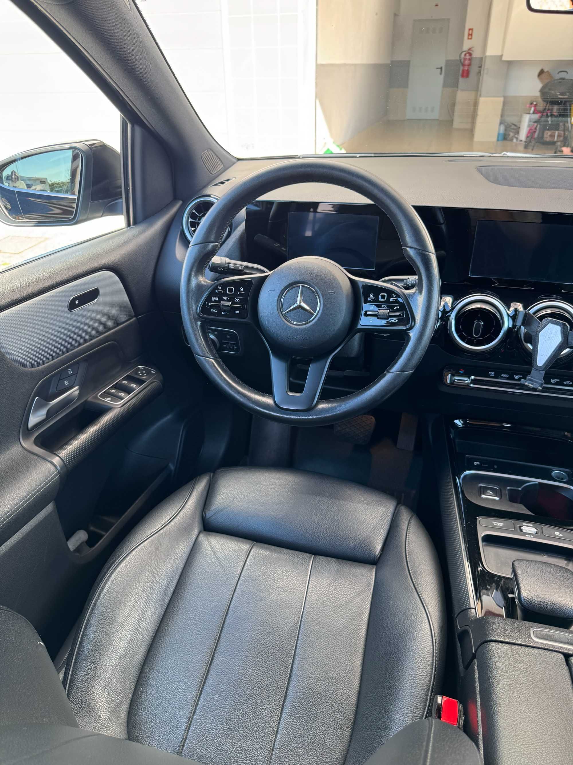 Mercedes-Benz B180 W247 automática