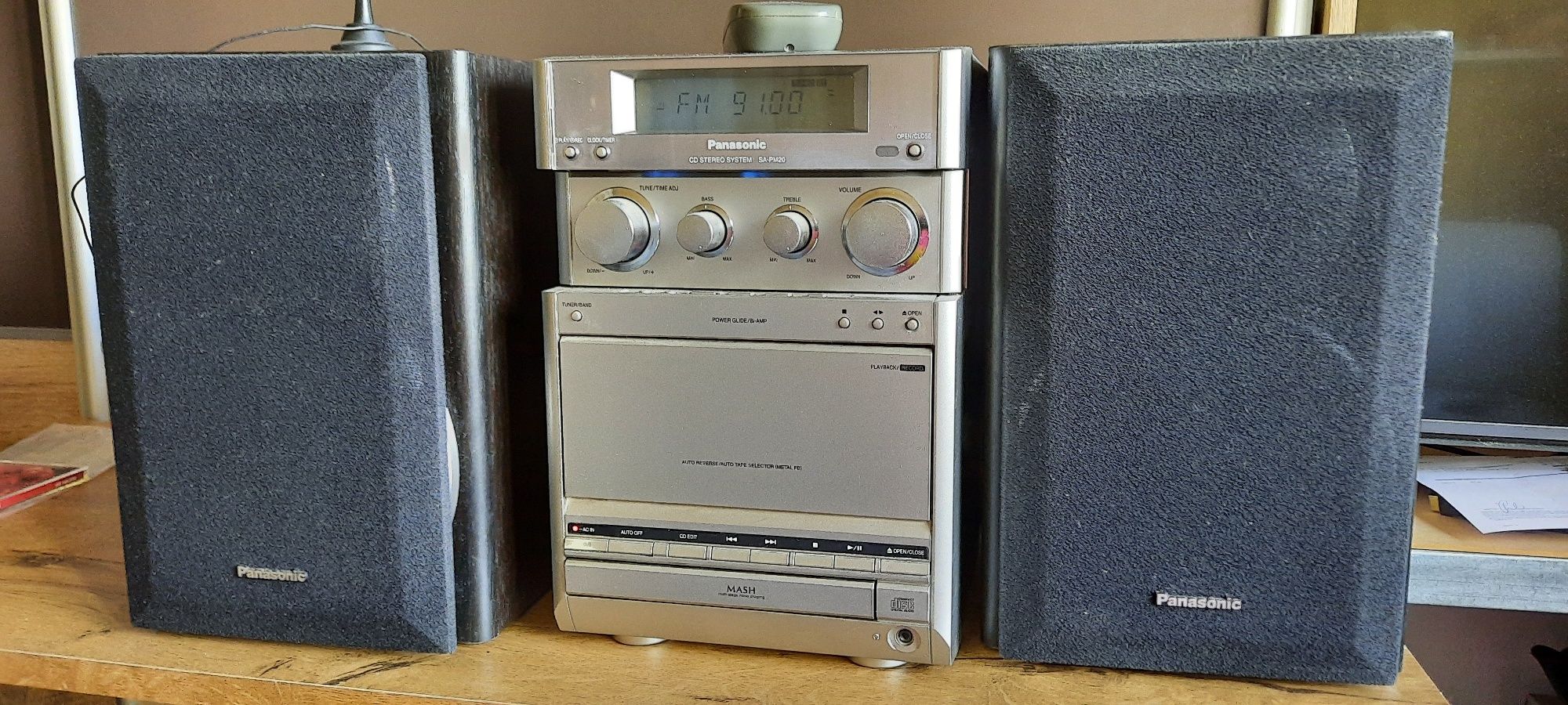 Panasonic SA-PM 20 mini wieża, radio, płyty CD, kaseta, pilot, kolumny