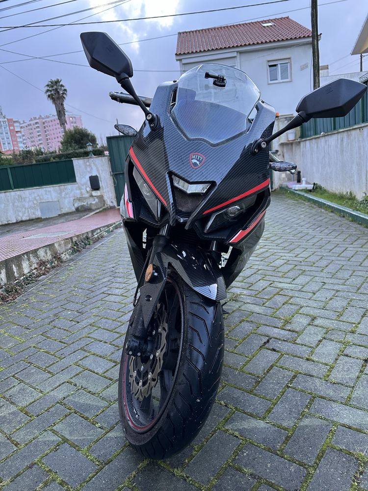 Mitt 125 GP Carbon