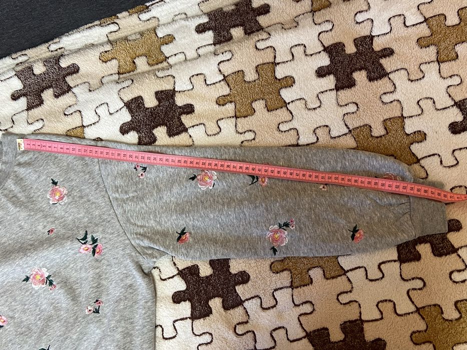 Світшот з вишивкою