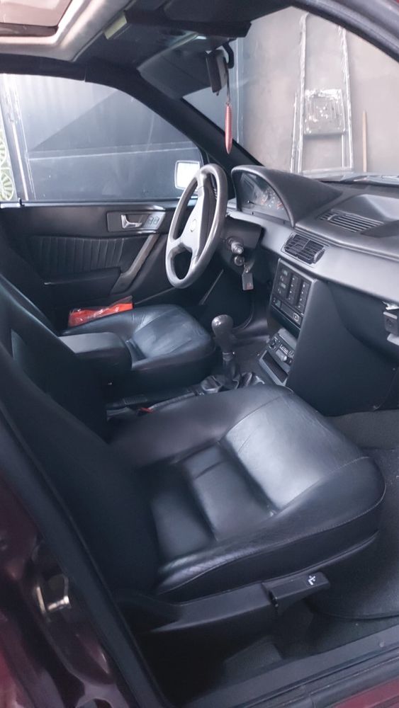 Alfa Romeu 1.8 Twin Spark com apenas 80000 km reais