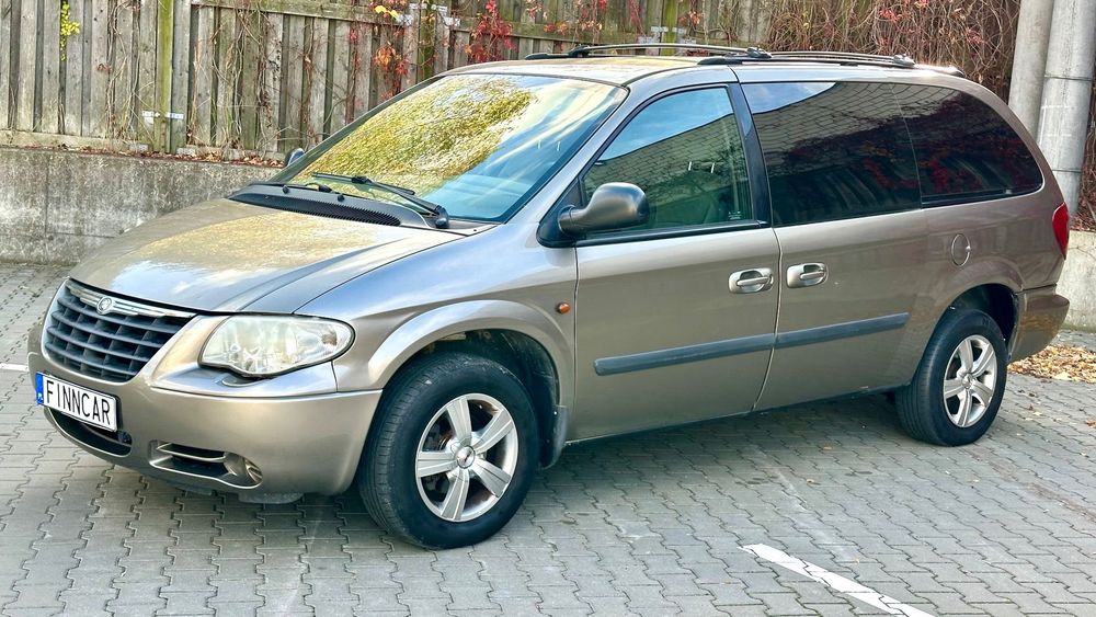 Chrysler Grand Voyager 3.3 benzyna, DVD, 7-osobowy, Stown&Go