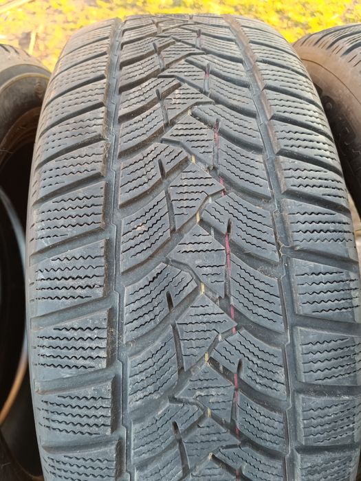 Opony zimowe 235/55/R19 Dunlop 22r. Michelin 18r.