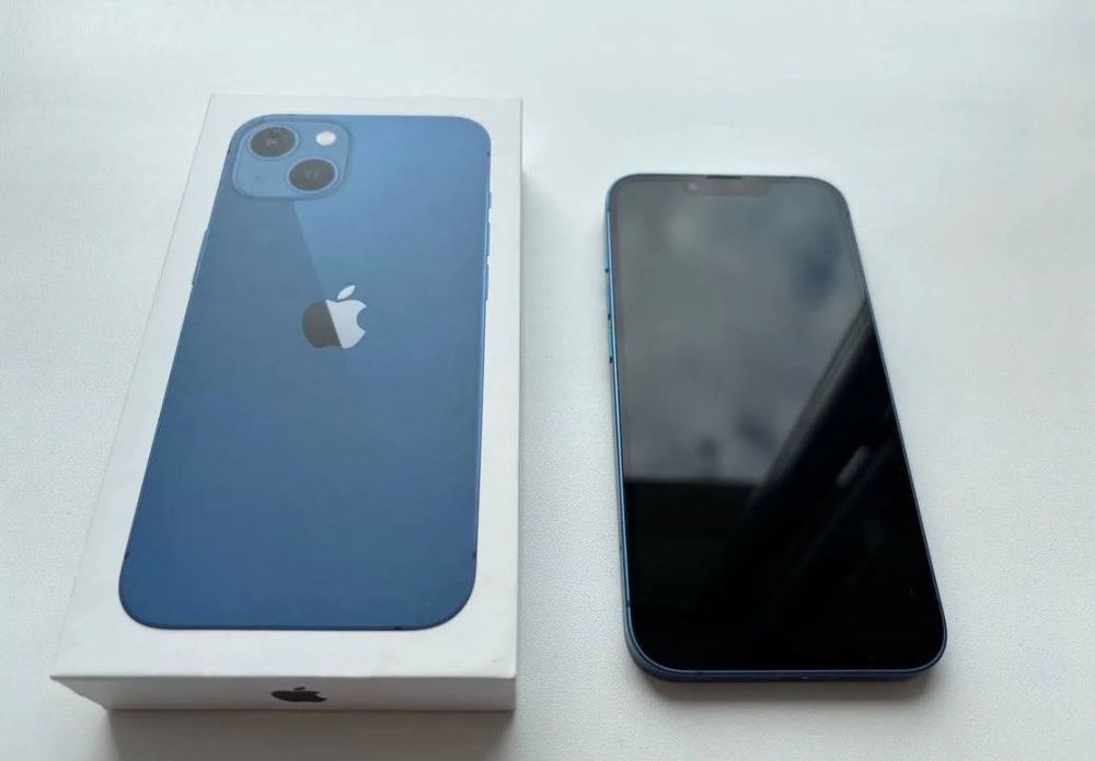 Продам IPhone 13 128