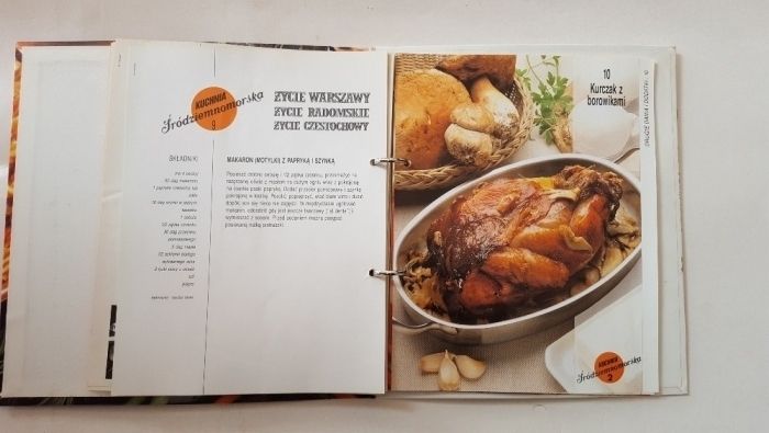 Przepisy kulinarne w segregatorze oraz dużo broszur